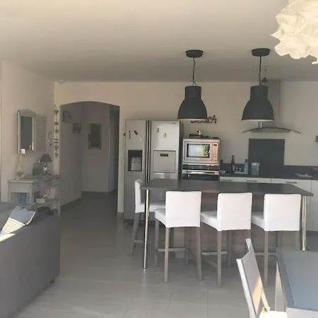 Jolie Maison Recente Tres Bien Equipee , Confort. *